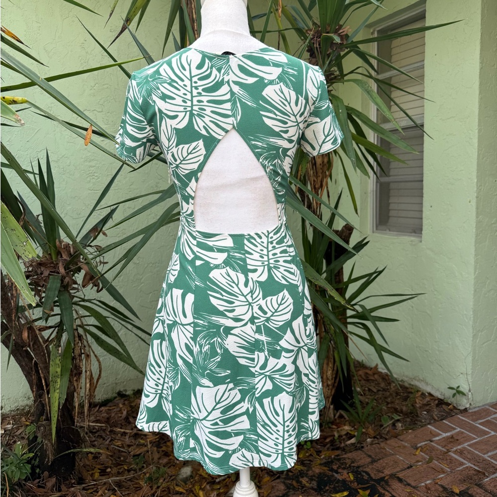 Show Me Your Mu Mu V Neck Green Dress - image 2